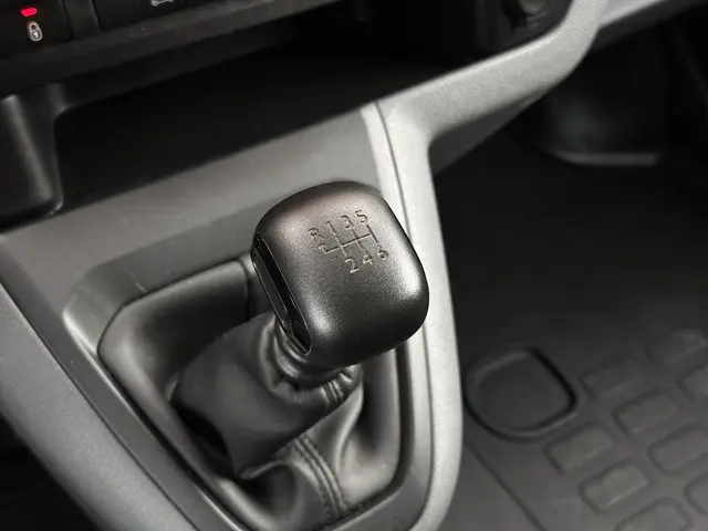 Opel Vivaro 2.0 CDTI L2H1 Edition 2021 Diesel 21