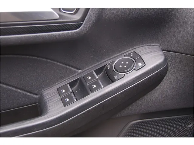 Ford Kuga 2.5 PHEV ST-Line X 225PK 2022 Hybride Benzine 16