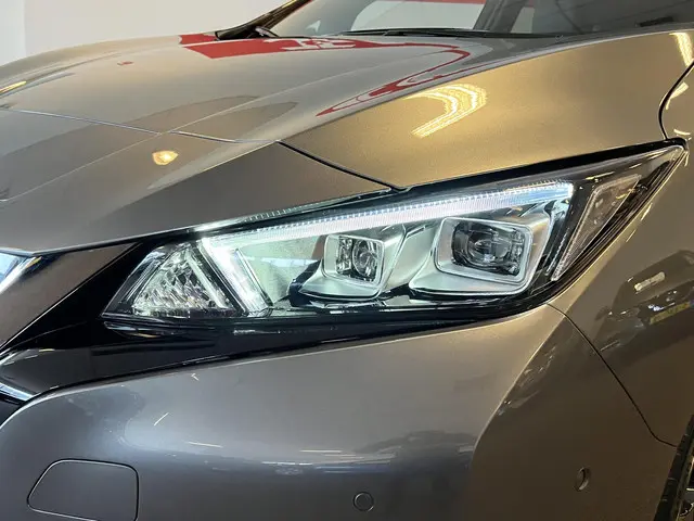 Nissan Leaf e+ TEKNA 62 kWh 2020 Elektrisch 9