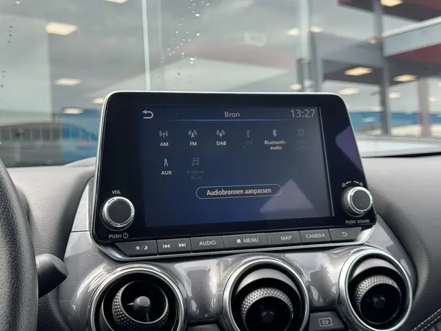 Nissan Juke 1.6 Hybrid N-Connecta 2024 Hybride Benzine 18