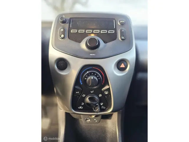 Citroën C1 1.0 e-VTi Airscape Shine 2015 Benzine 10