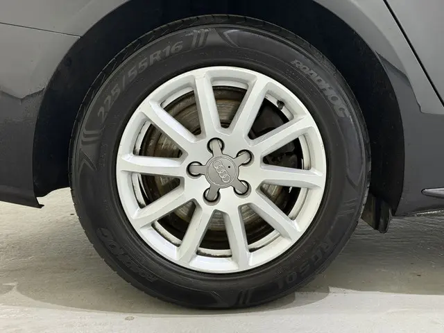 Audi A4 Sedan 1.8 TFSI Pro Line S 2014 Benzine 37
