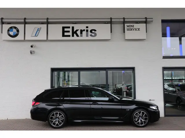 BMW 5 Serie Touring 530e xDrive 2024 Hybride Benzine 13