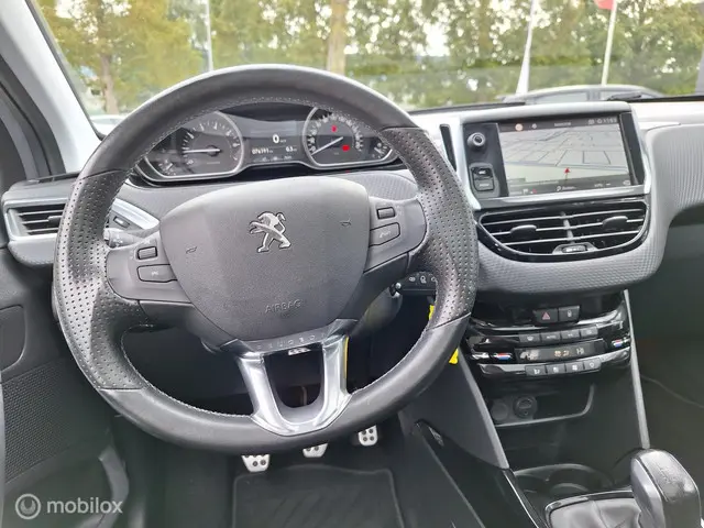 Peugeot 2008 1.2 PURETECH ALLURE CROSSWAY 2017 Benzine 26