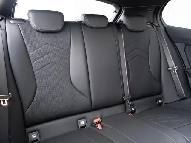 BMW 1 Serie 120 2026 Benzine 12