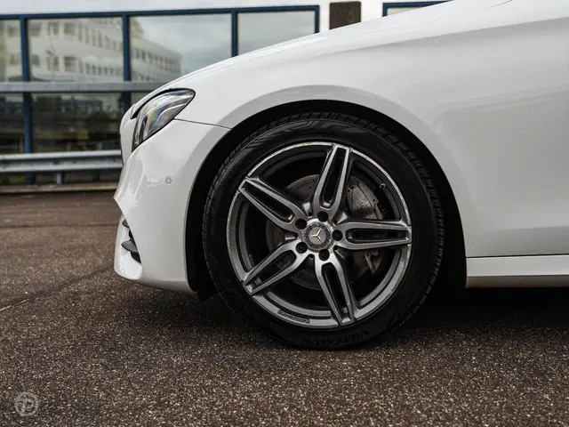 Mercedes-Benz E-Klasse 220 d Prestige Plus 2016 Diesel 36