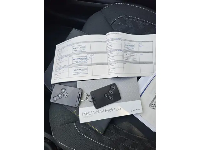 Renault Clio 0.9 TCe Limited 2019 Benzine 14