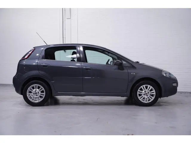 Fiat Punto Evo 1.2 Street 2015 Benzine 6