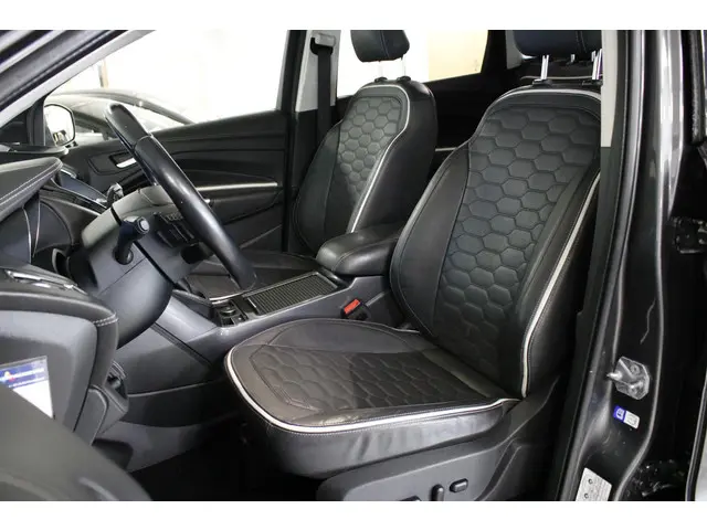 Ford Kuga 1.5 Ecoboost Vignale 4WD 182 PK. 2017 Benzine 5