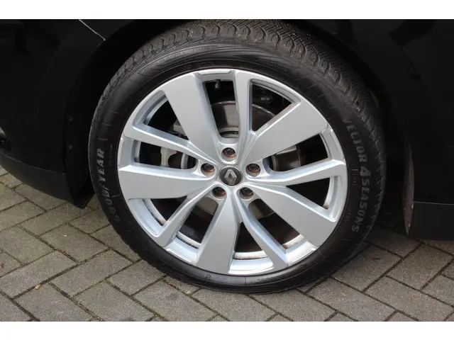 Renault Scénic 1.3 TCe Limited 140 EDC 2019 Benzine 17
