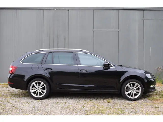 Škoda Octavia Combi 1.5 TSI Greentech Style 2018 Benzine 12