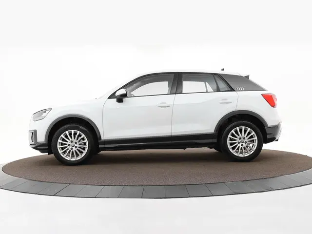 Audi Q2 30 TFSI 115pk Design 2019 Benzine 28