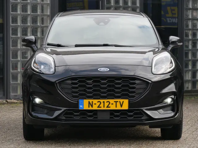 Ford Puma 1.0 HYBRID ST-LINE/ WINTER PACK/ 2022 Benzine 17