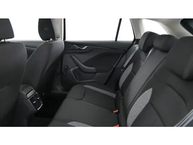 Škoda Scala 1.0 TSI 95pk Active 2024 Benzine 33