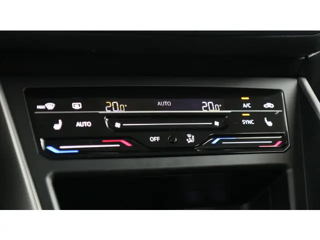 Volkswagen Polo 1.0 TSI 95pk Life Business 2024 Benzine 34