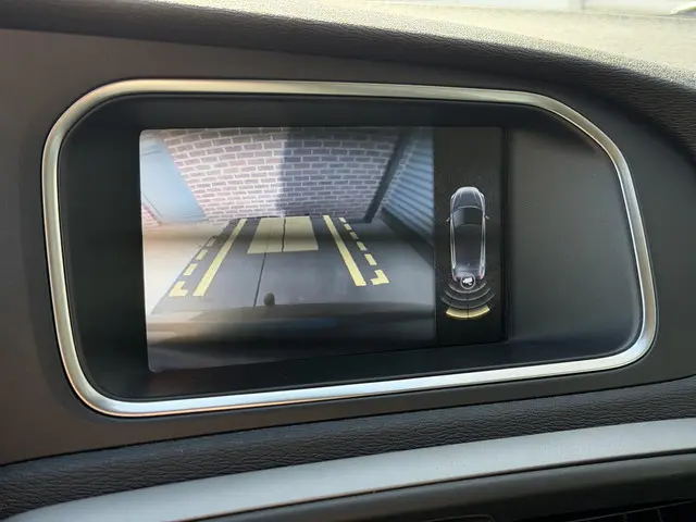 Volvo V40 1.6 T3 Kinetic 2013 Benzine 15