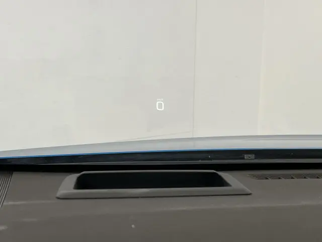 Toyota Prius 1.8 Dynamic 2019 Hybride Benzine 32