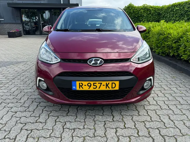 Hyundai i10 1.0i i-Motion Premium 2014 Benzine 8