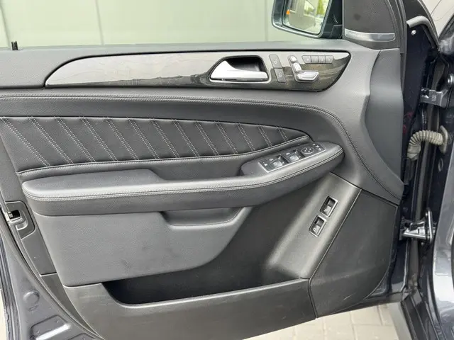 Mercedes-Benz GLE 500 AMG 4MATIC 2016 Benzine 32