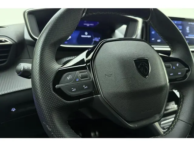 Peugeot e-2008 EV GT 54 kWh 2024 Elektrisch 19