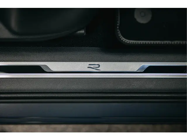 Volkswagen Tiguan 1.5 TSI R-Line Business+ 2024 Benzine 21