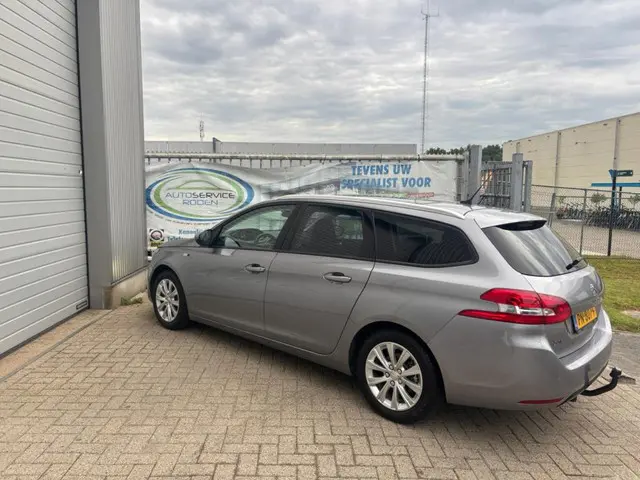 Peugeot 308 SW 1.2 PureTech Style 2017 Benzine 4