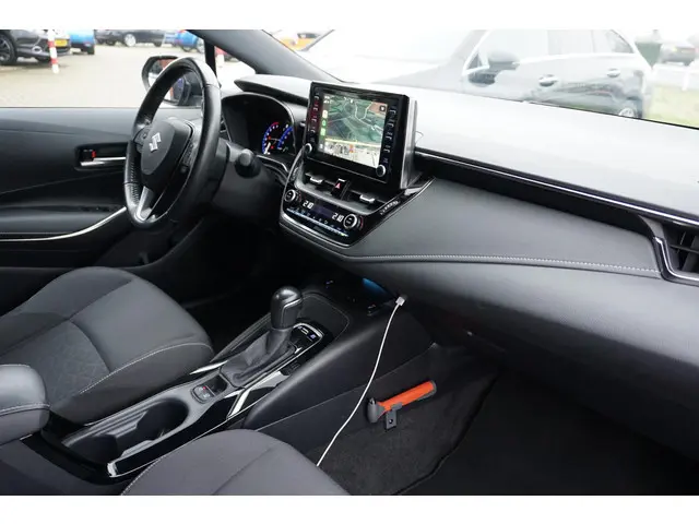 Toyota Corolla 1.8 Hybrid Style 2022 Hybride Benzine 7