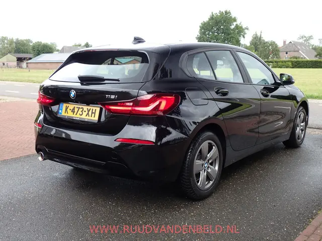 BMW 1 Serie 118i 2021 Benzine 4