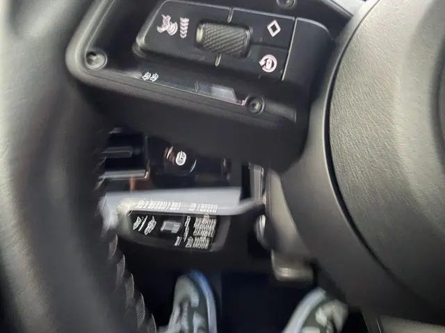 Porsche Taycan Performance 84 kWh 2023 Elektrisch 19