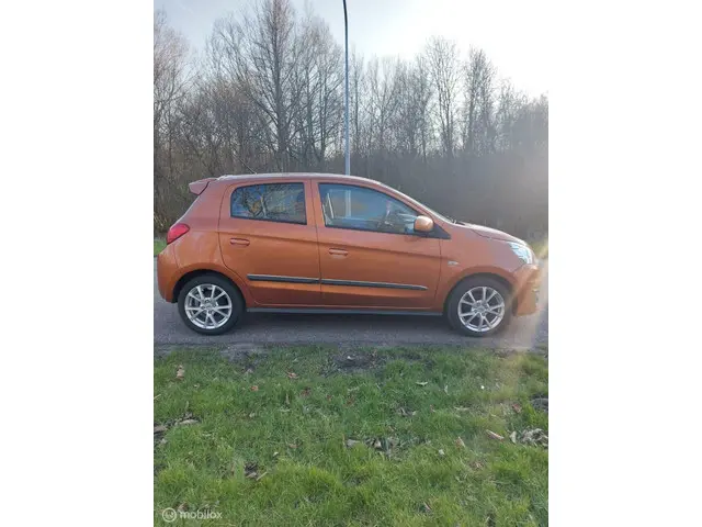 Mitsubishi Space Star 1.0 Intense 2016 Benzine 7