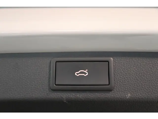 Škoda Karoq 1.5 TSI ACT Sportline Business 2021 Benzine 15