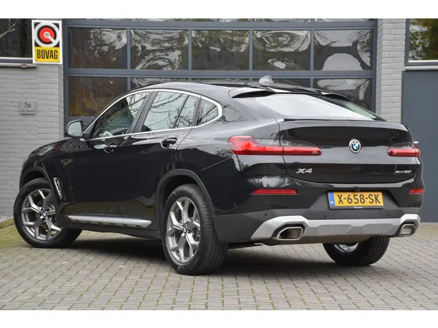 BMW X4 30i 2022 Benzine 4