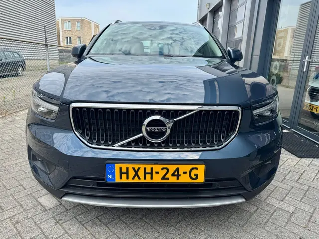 Volvo XC40 1.5 T3 Momentum 2021 Benzine 2