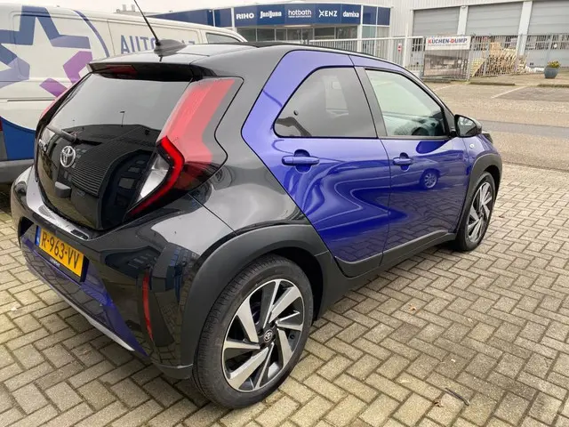 Toyota Aygo X 1.0 VVT-i S-CVT Envy cabriolet 2022 Benzine 6