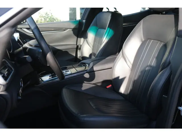 Maserati Ghibli S Q4 2016 Benzine 12