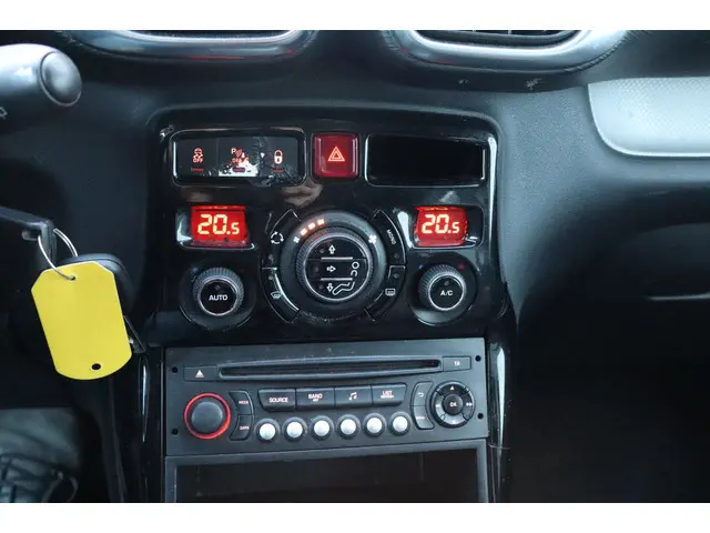 Citroën C3 Picasso 1.2 PureTech Exclusive 2016 Benzine 19