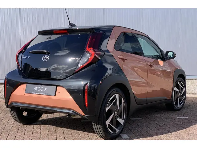 Toyota Aygo X Hybrid 115 envy 2026 Hybride Benzine 4