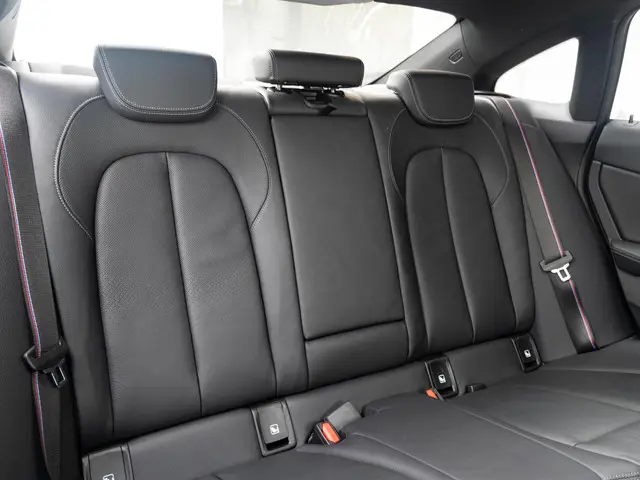 BMW 2 Serie Gran Coupé 220i 2023 Benzine 11