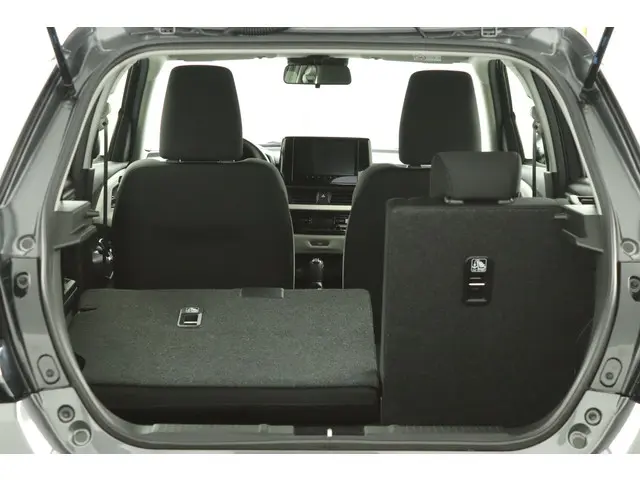 Suzuki Swift 1.2 Comfort Smart Hybrid 2025 Benzine 25