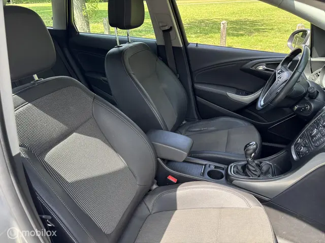 Opel Astra Sports Tourer 1.4 Turbo Sport 2012 Benzine 18