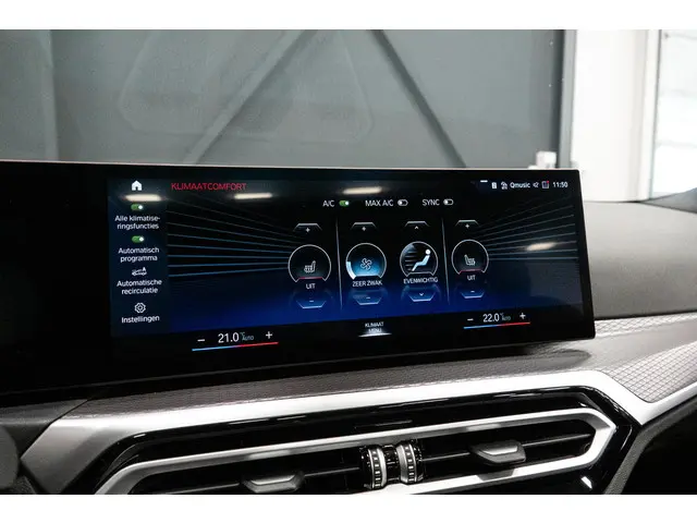 BMW 3 Serie 330e 2024 Hybride Benzine 32