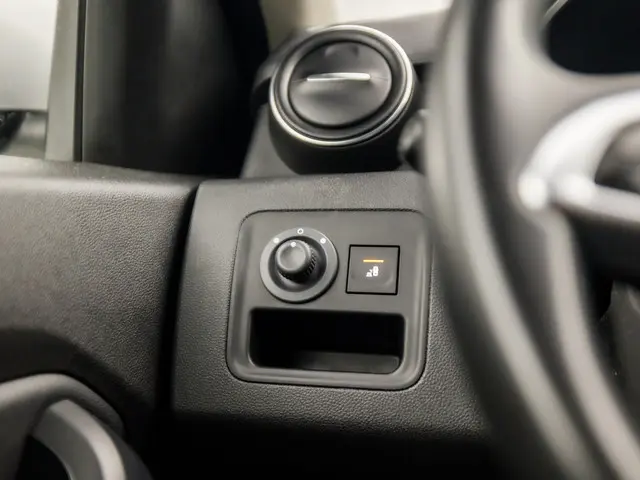 Dacia Duster 1.2 TCe Prestige Sport 2018 Benzine 25
