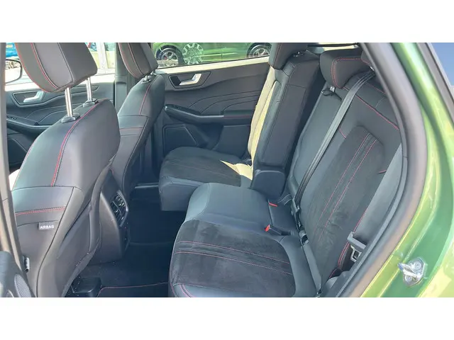 Ford Kuga 2.5 FHEV ST-Line X 2024 Hybride Benzine 21