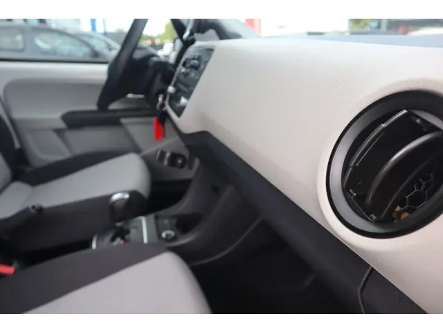 SEAT Mii 1.0 Style 2012 Benzine 12