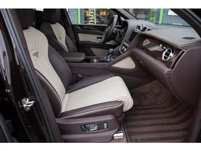 Bentley Bentayga 3.0 V6 Hybrid 2022 Hybride Benzine 13