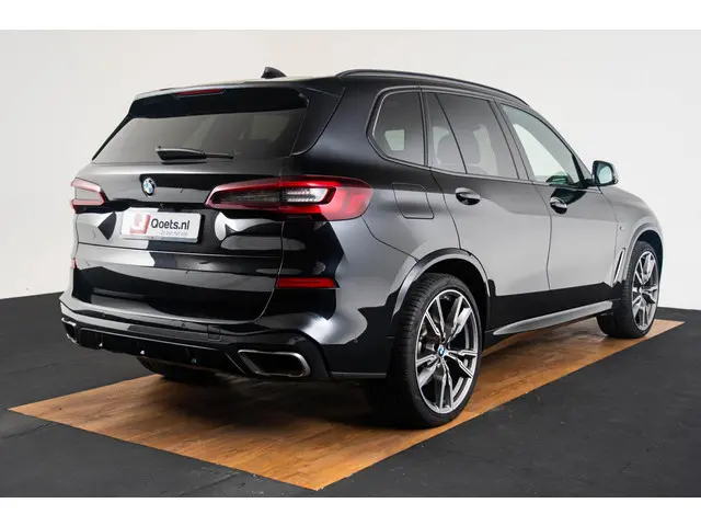 BMW X5 M50i High Executive 2021 Benzine 39