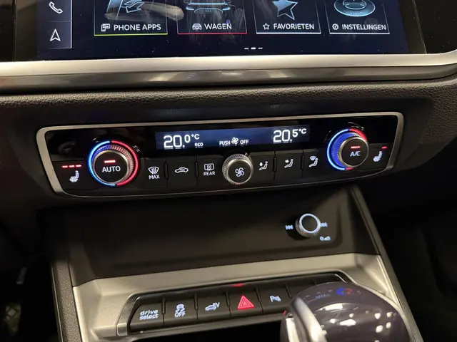 Audi Q3 45 TFSI e edition 2022 Hybride Benzine 16