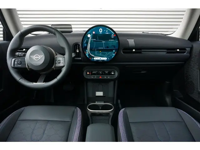 MINI 3-Deurs Cooper C 2025 Benzine 30