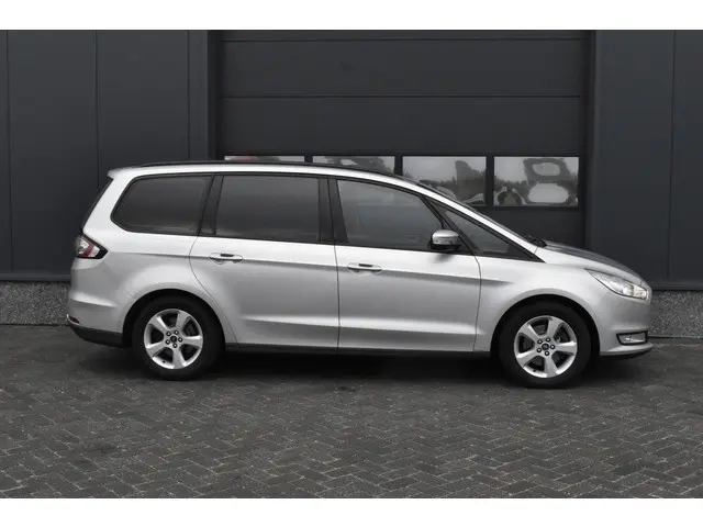 Ford Galaxy 1.5 Trend 2015 Benzine 5