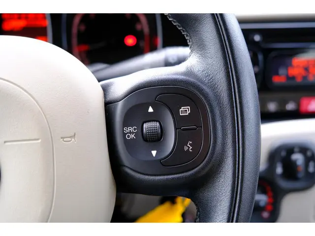 Fiat Panda 0.9 TwinAir Lounge Airco|41.000km! 2016 Benzine 19